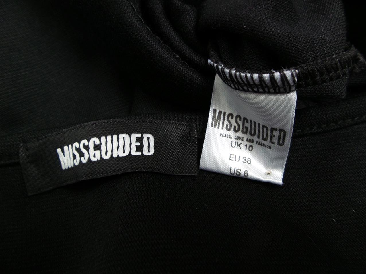 Missguided Size 38 (10) Color Czarny W łódkę Bluzka Crop Top Długi rękaw