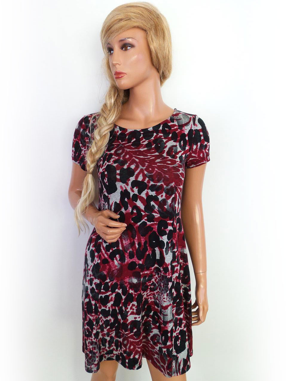 Rosebud Size S Color Czerwony Okrągły dekolt Sukienka Bodycon Krótki rękaw Do Kolan Fabric Wiskoza