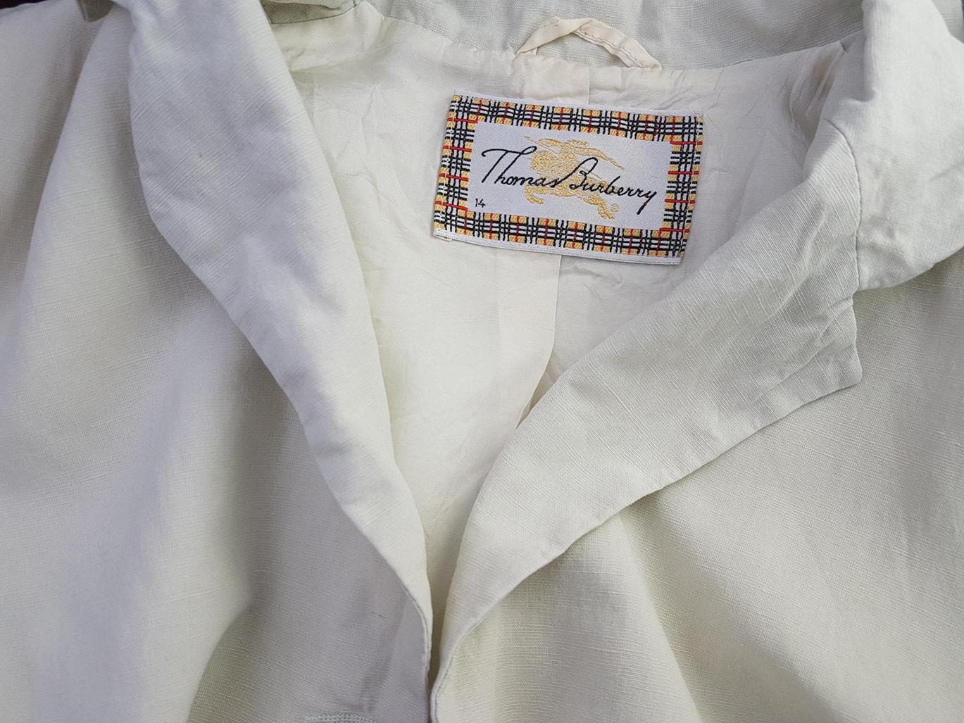 Thomas Burberry Size 14 (42) Color Beżowy Kołnierz Żakiet z zapięciem Długi rękaw Fabric Tencel