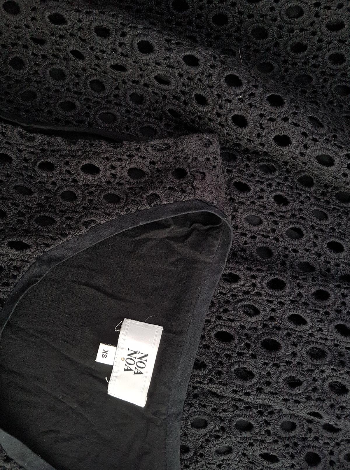 Noa noa Size XS Color Czarny Crew Neck Sukienka Trapezowa Bezrękawnik Midi Fabric Bawełna 100%