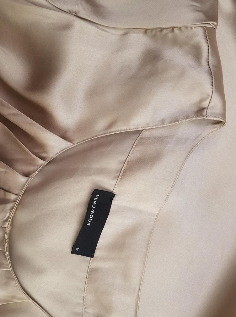 Vero moda Size M Color Beżowy Okrągły dekolt Sukienka Prosta Krótki rękaw Do Kolan