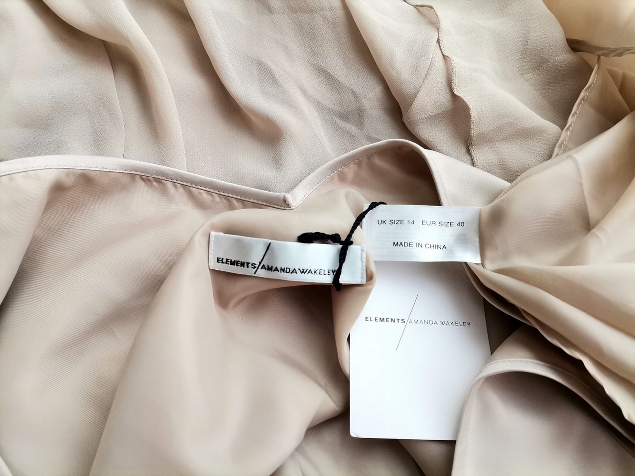 Amanda Wakeley Size 14 (40) Color Beżowy W serek Sukienka Maxi Bezrękawnik Długa