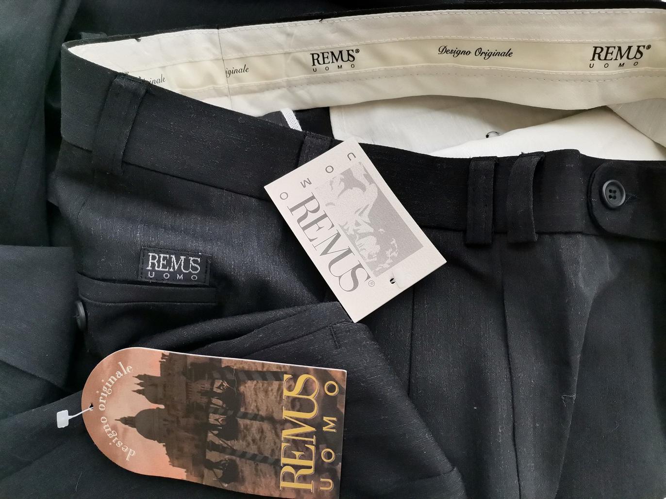 Remus Uomo Size 34 (M) Color Czarny