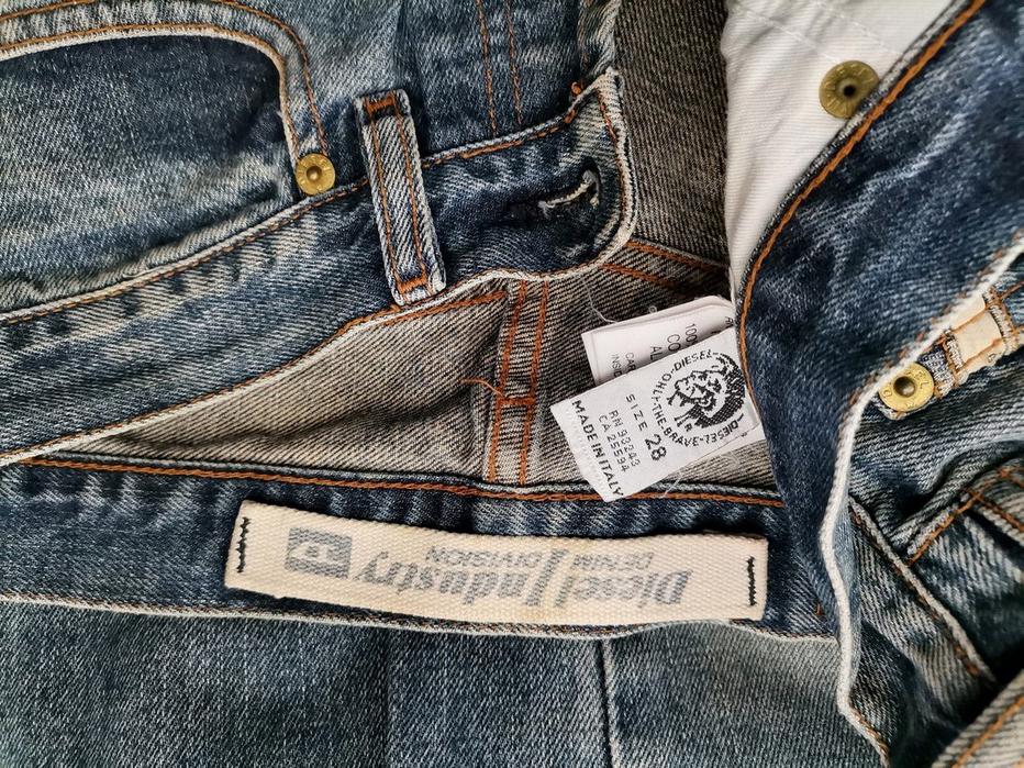 Diesel Size W28 L34 Color Niebieski Spodnie Jeansy Fabric Bawełna 100%