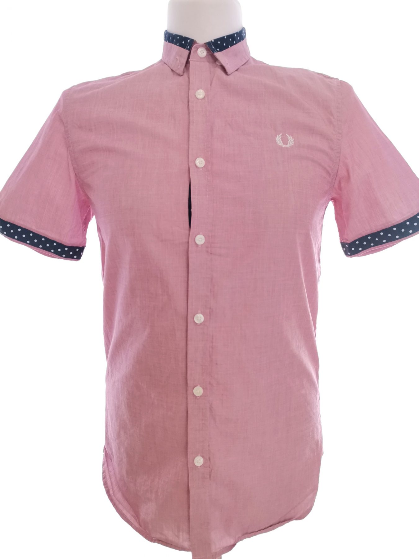 Fred Perry Size S Color Różowy Grochy Kołnierz Męska Koszula Casual Krótki rękaw Fabric Bawełna 100%