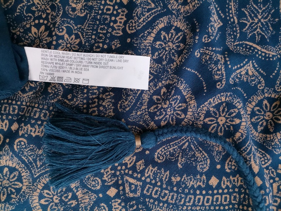 Fat face Size 10 (38) Color Niebieski Damask Paisley Dekolt U Tunika Bluzka Krótki rękaw Fabric Wiskoza 100%