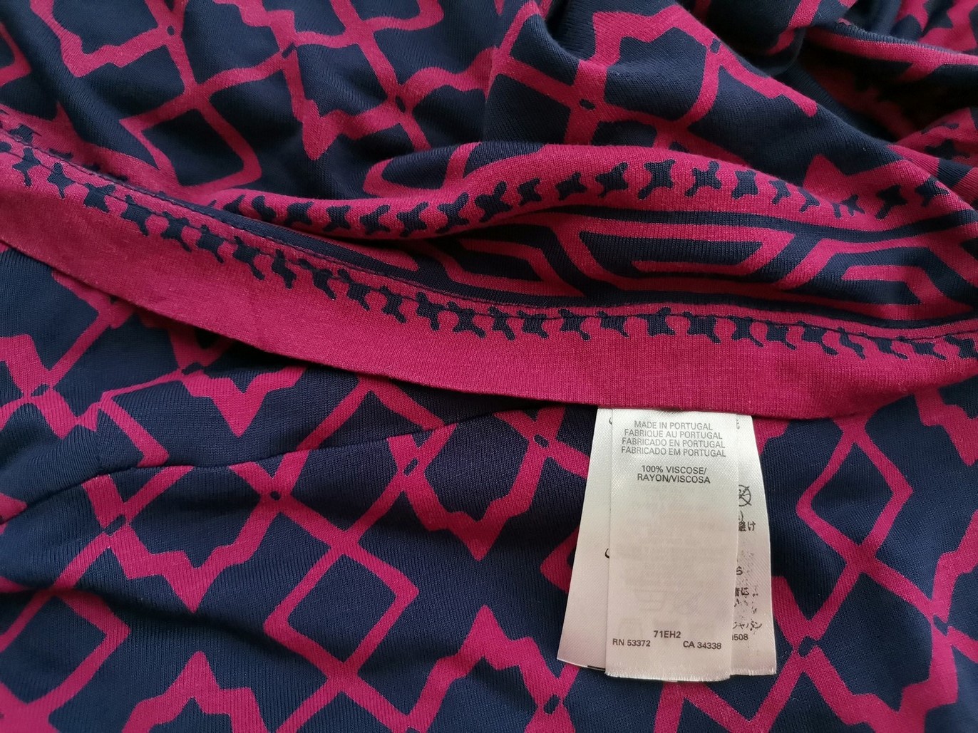 French connection Size 12 (40) Color Różowy W serek Sukienka Trapezowa Długi rękaw Midi Fabric Wiskoza 100%