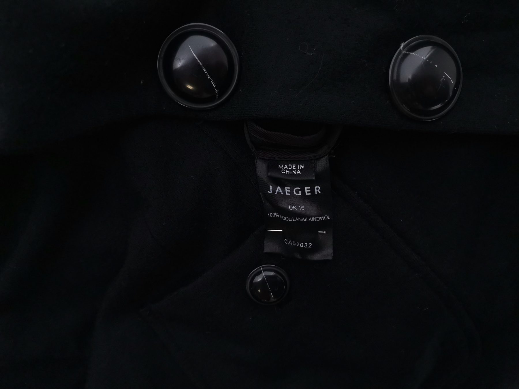 Jaeger Size 16 (44) Color Czarny Kołnierz Żakiet z zapięciem Długi rękaw Fabric Wełna 100%