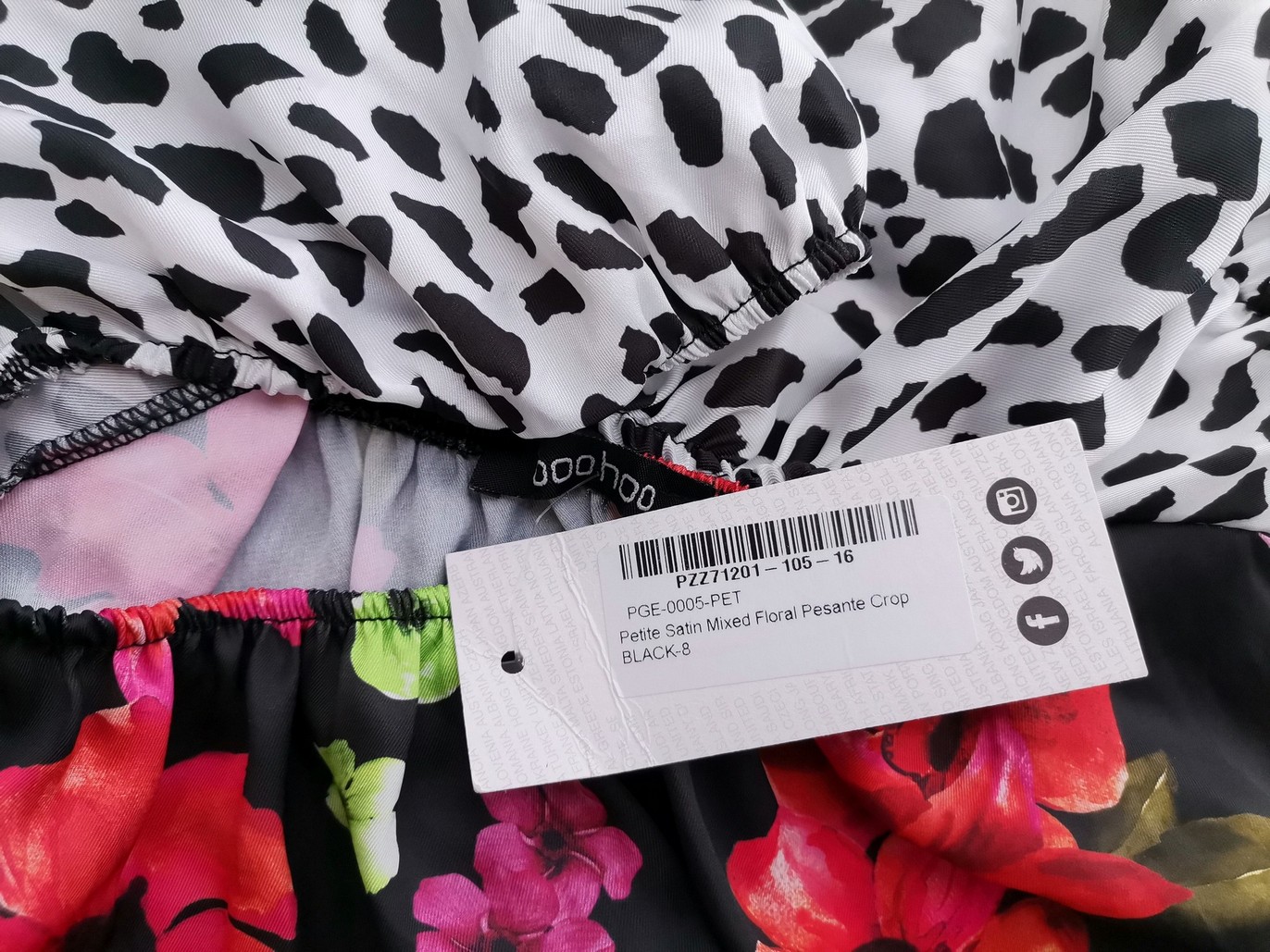 Boohoo Size 8 (36) Color Czarny Kwadratowy dekolt Bluzka Crop Top Krótki rękaw