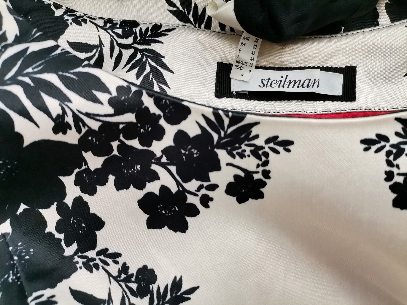 Steilmann Size 38 Color Perłowy Okrągły dekolt Sukienka Trapezowa Krótki rękaw Midi Fabric Wiskoza