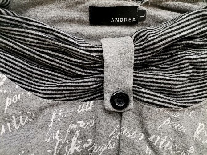 Andrea Size L Color Szary Pasy Drapowany dekolt Sukienka Sweterkowa Długi rękaw Krótka Fabric Wiskoza