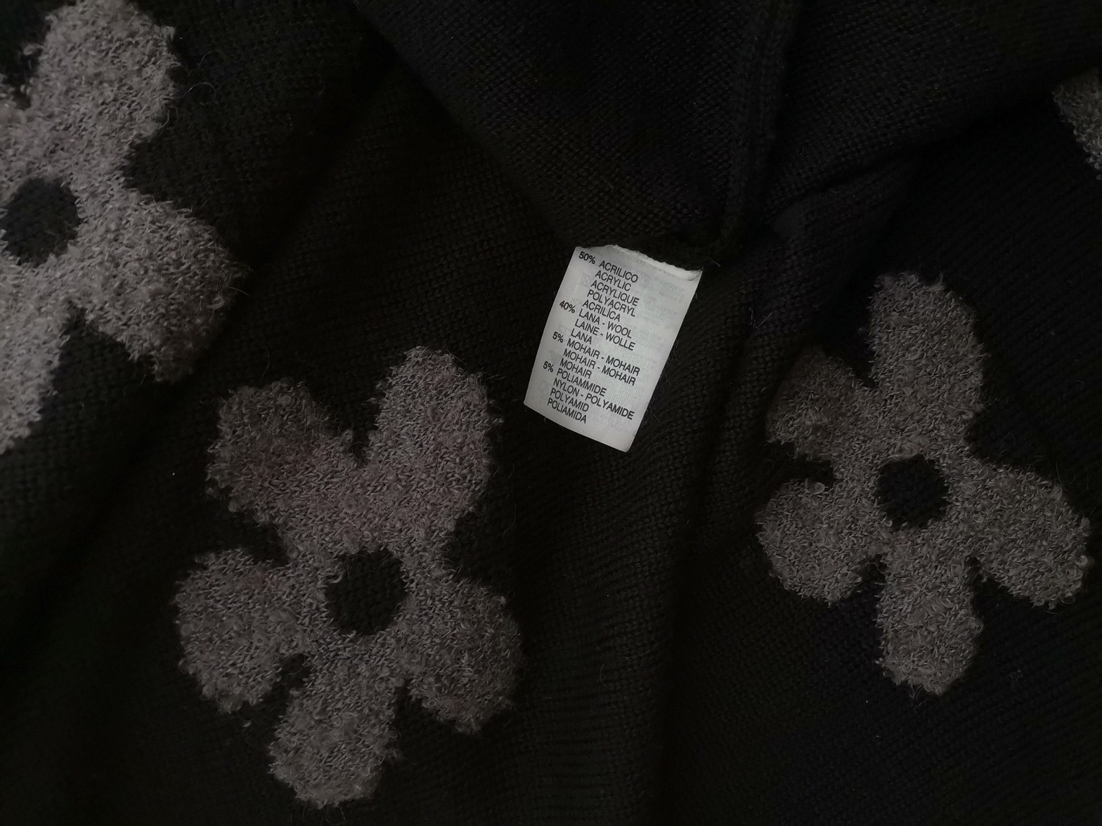 Skovhuus Size L Color Czarny Drapowany dekolt Tunika Bluzka Dzianina Krótki rękaw Fabric Akryl