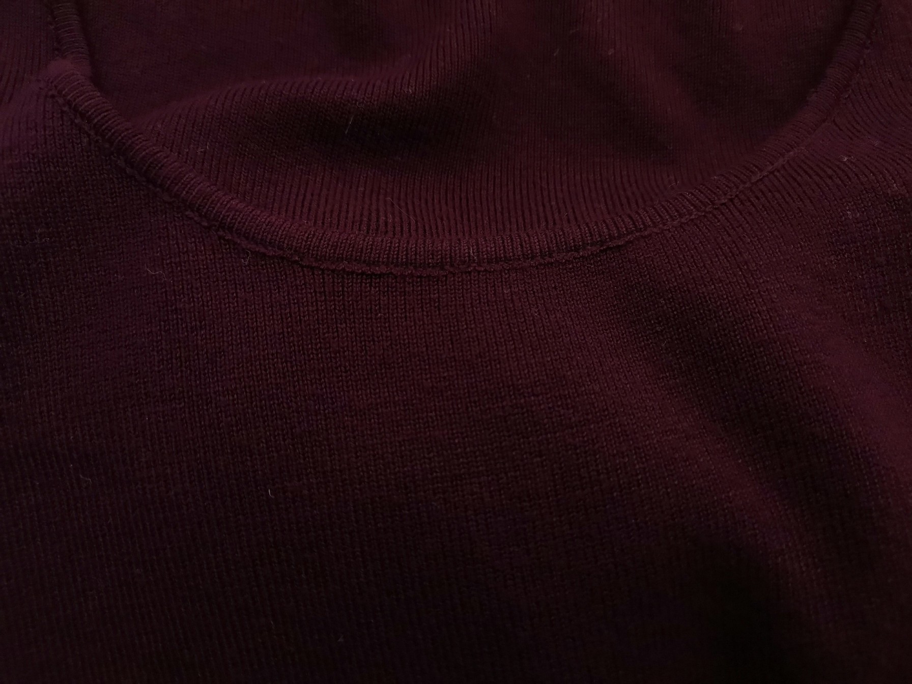 Zavanna Size XL Color Purpurowy Okrągły dekolt Sukienka Prosta Bezrękawnik Midi