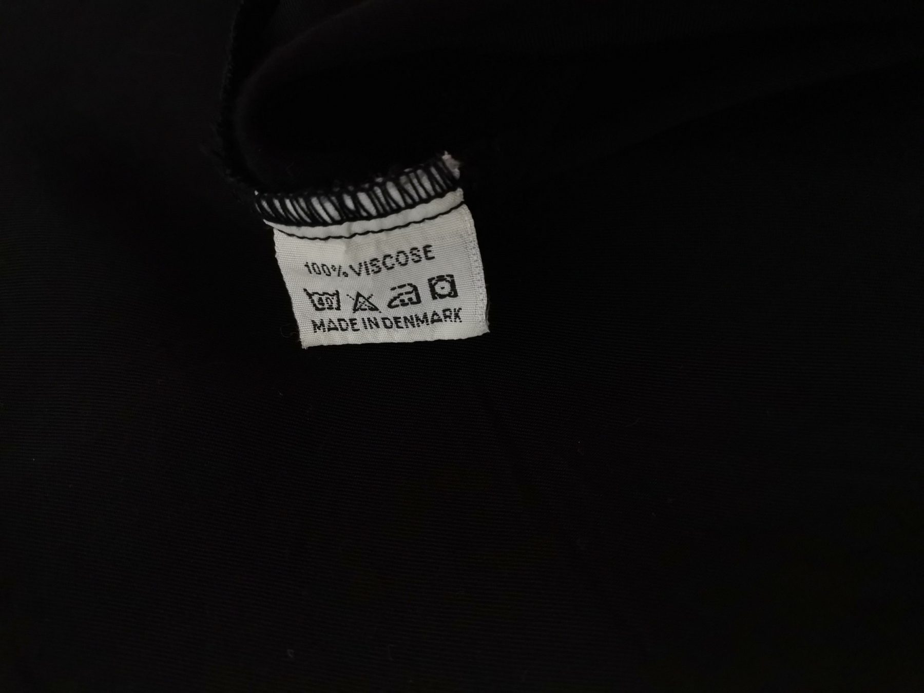 Milieu Size S Color Czarny Dekolt U Sukienka Prosta Bezrękawnik Do Kolan Fabric Wiskoza 100%