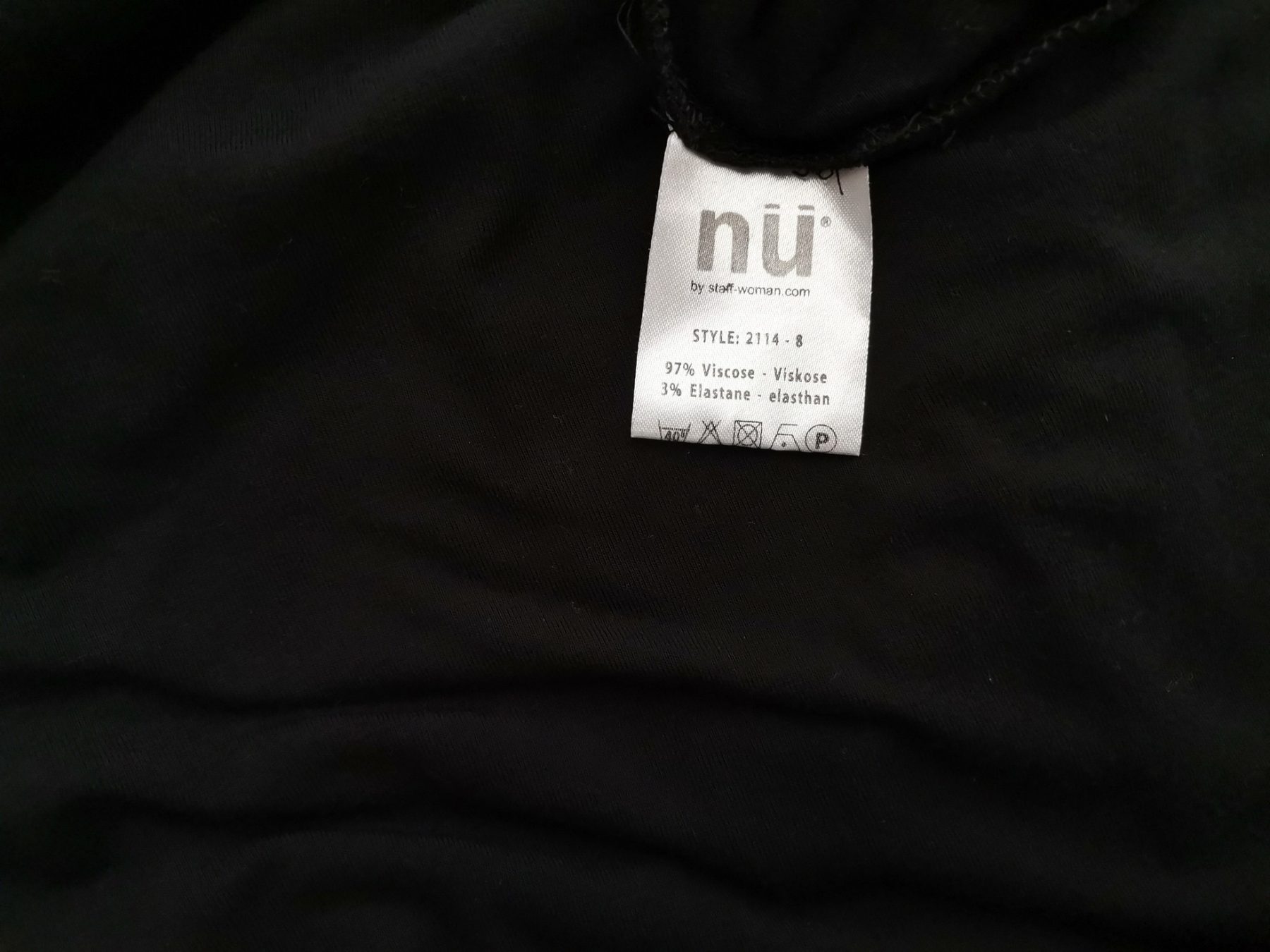 Nu by staff Size M Color Czarny Drapowany dekolt Sukienka Sweterkowa Rękaw 3/4 Do Kolan Fabric Wiskoza