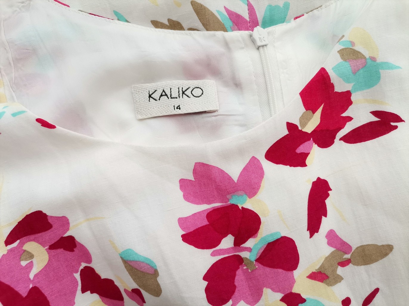 Kaliko Size 14 (42) Color Kremowy Okrągły dekolt Sukienka Maxi Bezrękawnik Długa Fabric Len