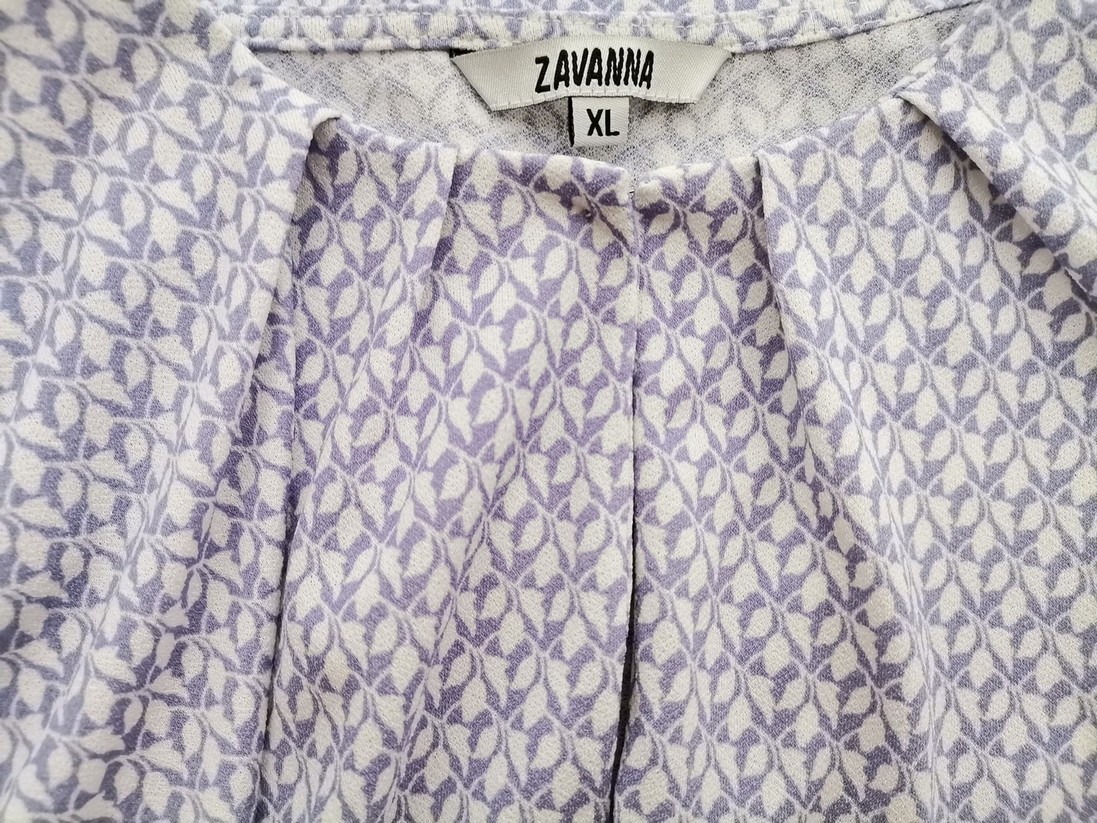 Zavanna Size XL Color Lawendowy Keyhole Crew Neck Bluzka Bezrękawnik