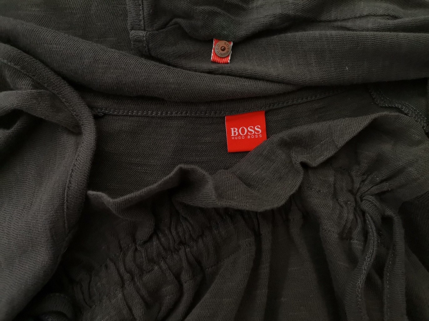 Hugo Boss Size M Color Brązowy Okrągły dekolt Bluzka Krótki rękaw Fabric Bawełna 100%