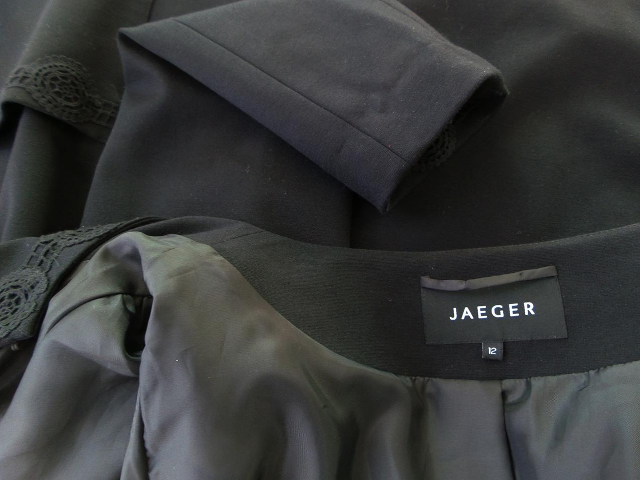 Jaeger Size 12 (40) Color Czarny Okrągły dekolt Żakiet Haczyk Długi rękaw