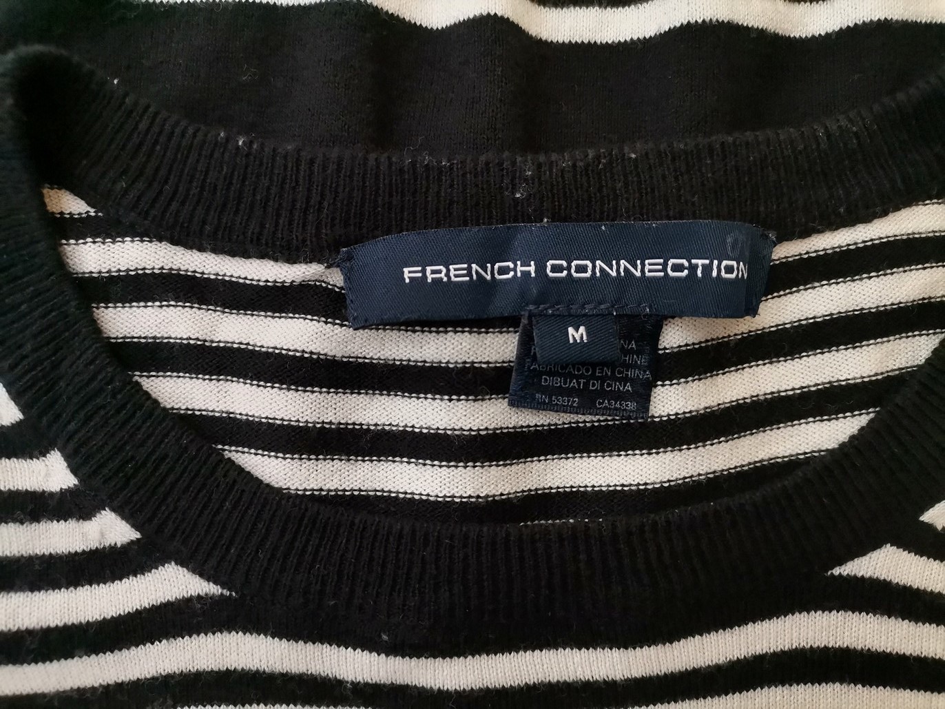 French connection Size M Color Czarny Pasy Okrągły dekolt Sweter Długi rękaw Fabric Bawełna