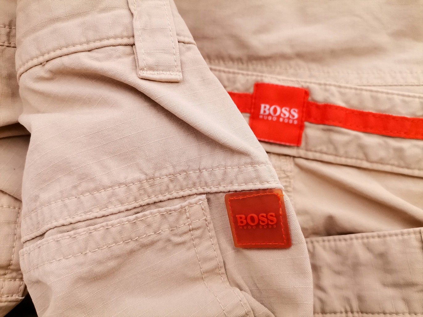 Hugo Boss Size 48 Color Beżowy Fabric Bawełna 100%