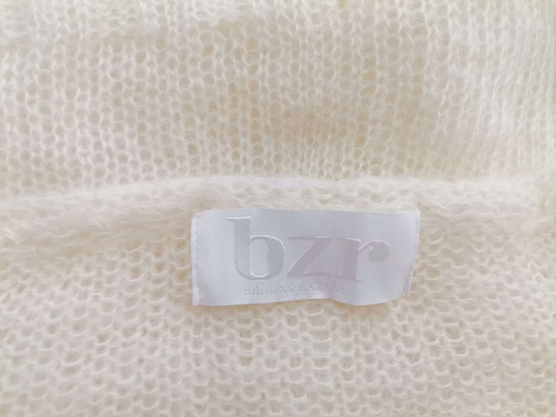 BZR Size L Color Kremowy W serek Sweter Rękaw 3/4 Fabric Akryl Otwarta dzianina