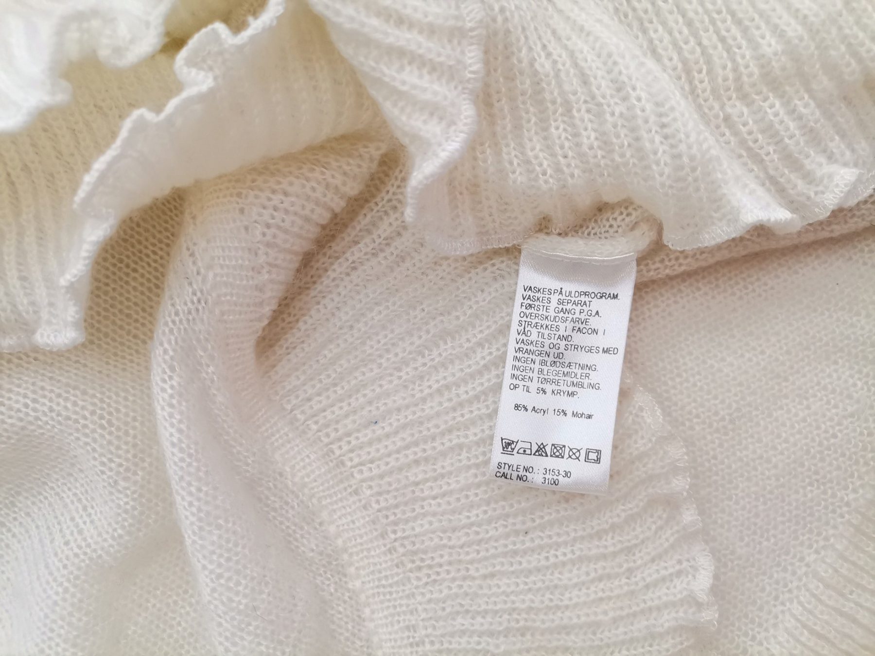 FRN Size L Color Kremowy Kołnierz Kardigan Zapinany Długi rękaw Fabric Akryl Cienka dzianina