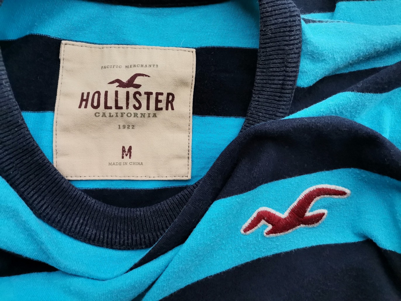 Hollister Size M Color Niebieski Pasy Męski Sweter Długi rękaw Fabric Bawełna 100%