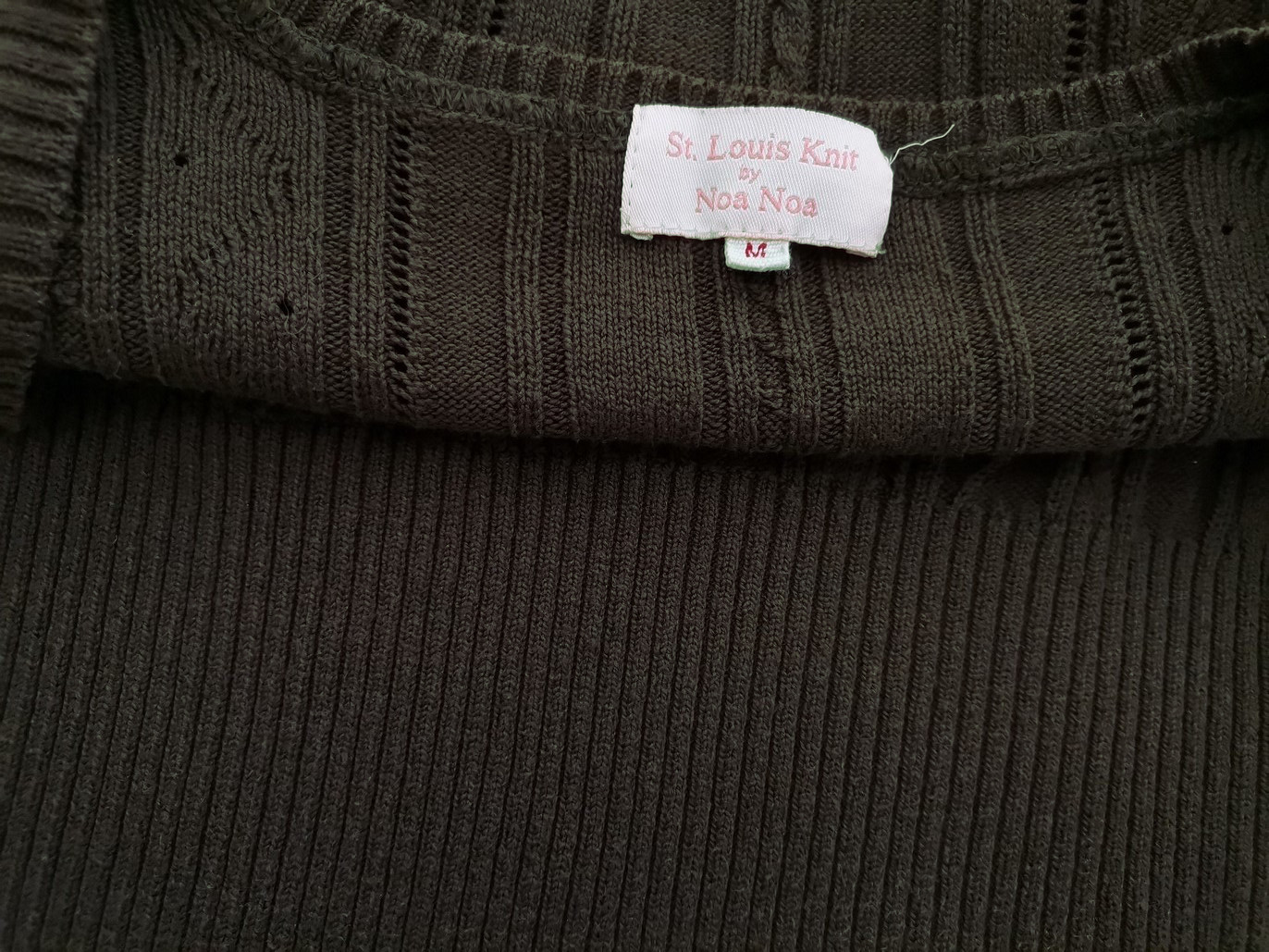 Noa noa Size M Color Khaki Głęboki Serek Sweter Długi rękaw Fabric Bawełna Dzianina kablowa