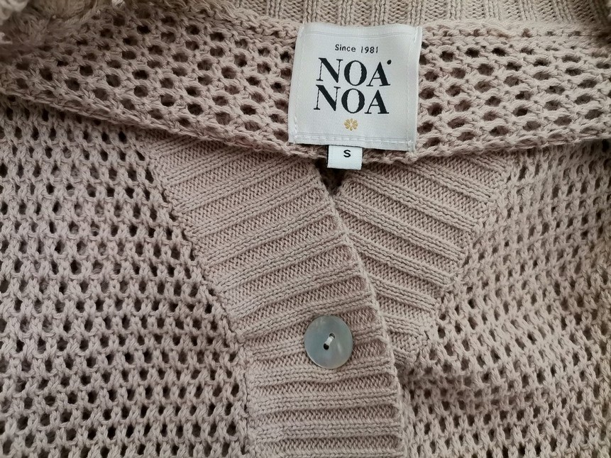 Noa noa Size S Color Beżowy W serek Długi Zapinany Kardigan Płaszcz Długi rękaw Fabric Bawełna 100% Cienka dzianina