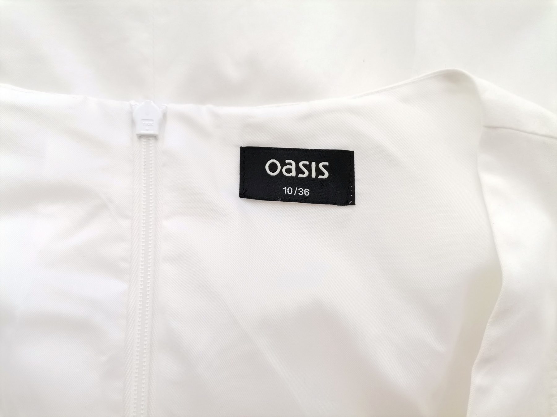 Oasis Size 10 (36) Color Biały Okrągły dekolt Sukienka Trapezowa Bezrękawnik Do Kolan Fabric Bawełna