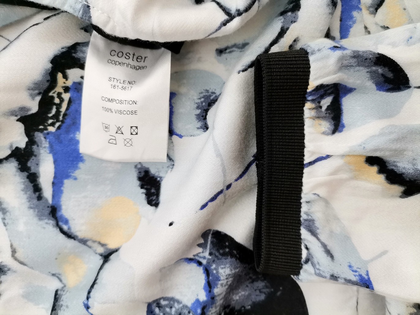 Coster Copenhagen Size 38 Color Biały Okrągły dekolt Sukienka Letnia Długi rękaw Do Kolan Fabric Wiskoza 100%