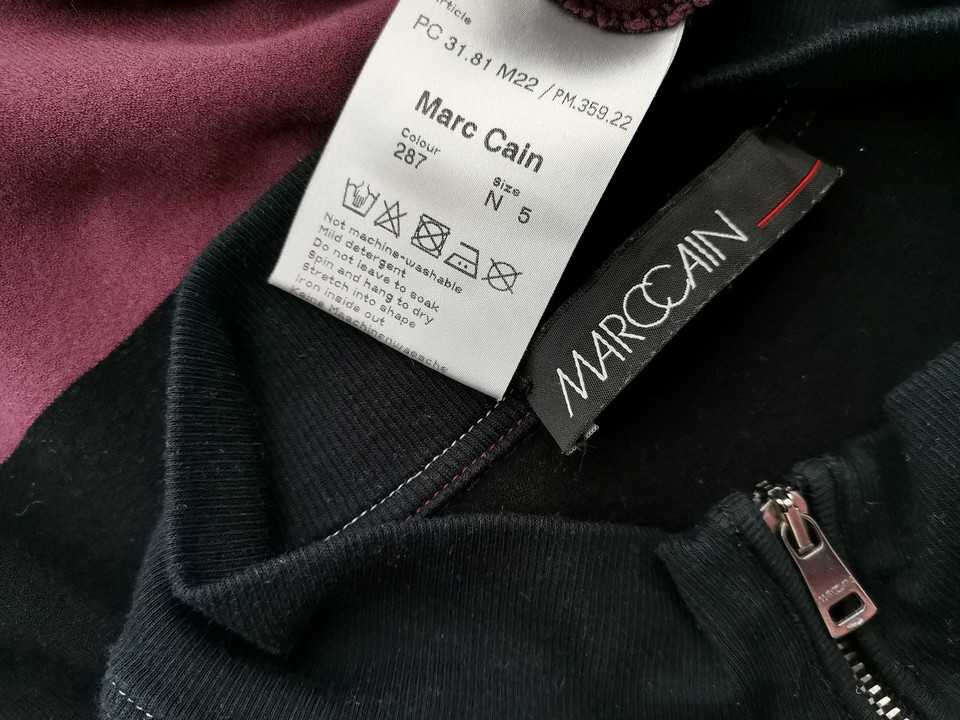 Marc Cain Size 5 (40) Color Czarny Pasy Pół golf Kardigan na suwak Krótki rękaw Fabric Wiskoza