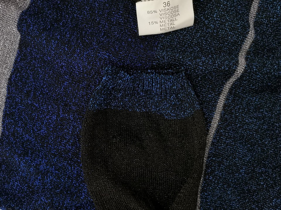 B Vintage Size 36 Color Niebieski W łódkę Sweter Długi rękaw Fabric Wiskoza Cienka dzianina