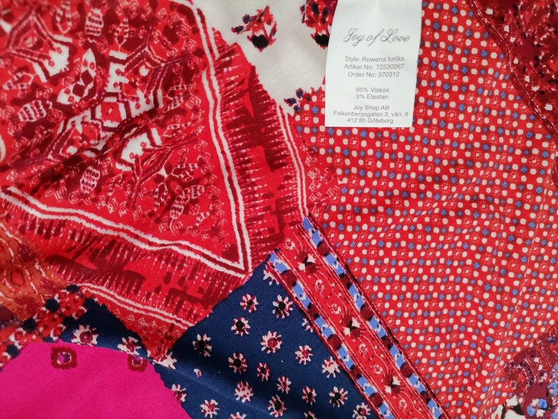 Joy of Love Size M Color Czerwony W serek Sukienka Mini Krótki rękaw Krótka Fabric Wiskoza