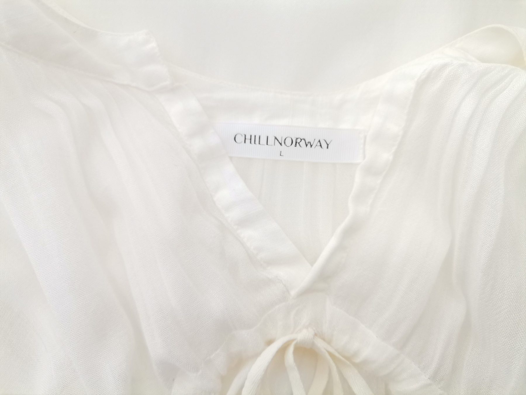 CHILLNORWAY Size L Color Kremowy Split Crew Neck Tunika Bluzka Długi rękaw Fabric Wiskoza