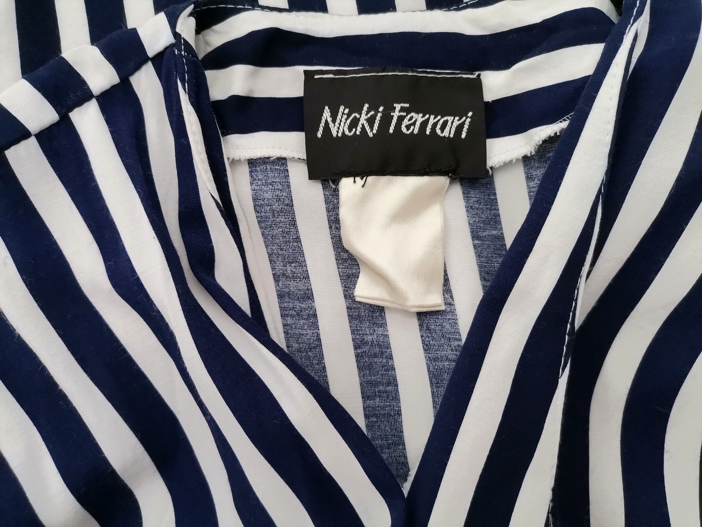 Nicki Ferrari Size 38 Color Granatowy Pasy W serek Długi Otwarty Kardigan Długi rękaw Fabric Wiskoza 100% Cienka dzianina