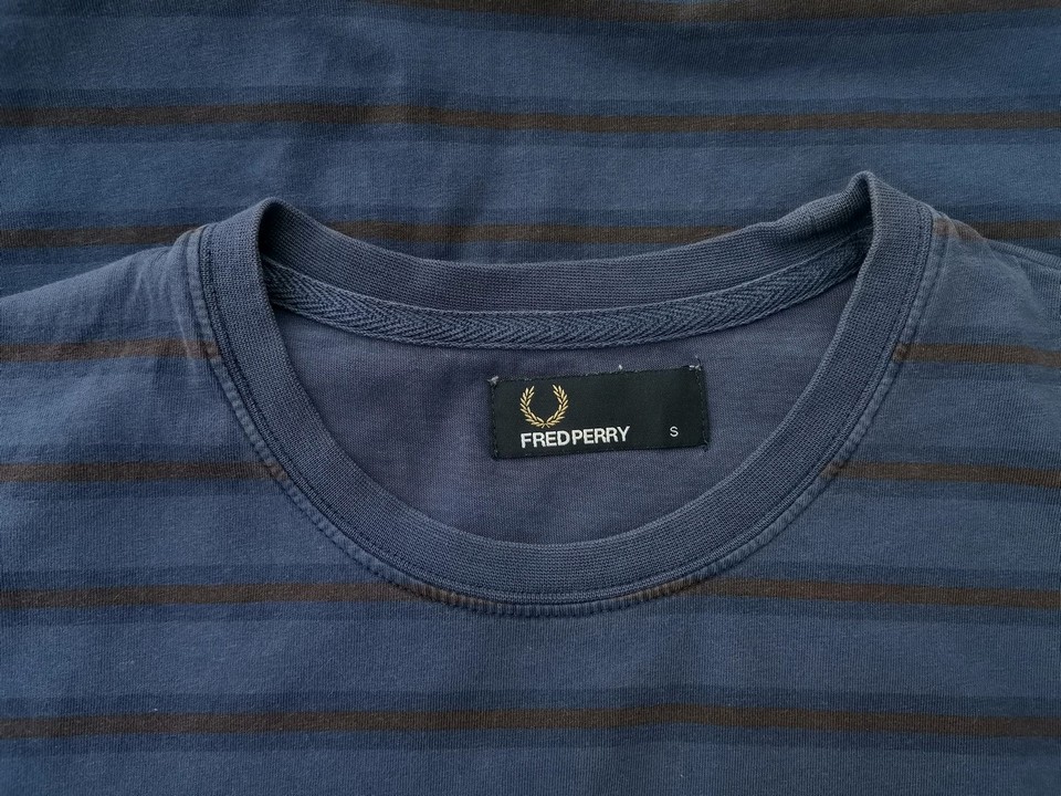 Fred Perry Size S Color Niebieski Pasy Męski T-Shirt Krótki rękaw Fabric Bawełna 100%